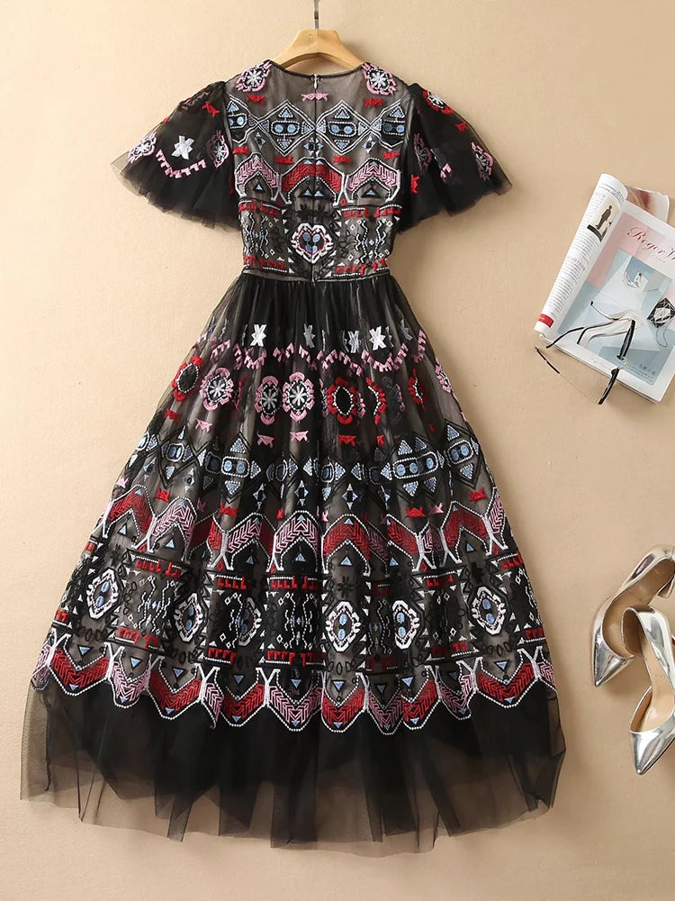 Mara Short sleeve Vintage Geometric Embroidery Black Mesh Elegant Party Dress