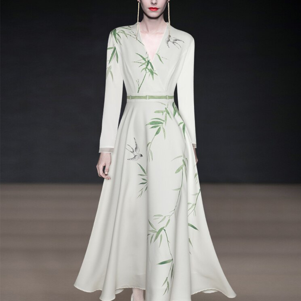 Adison Kleid im chinesischen Stil mit V-Ausschnitt und langen Ärmeln und Kristallen