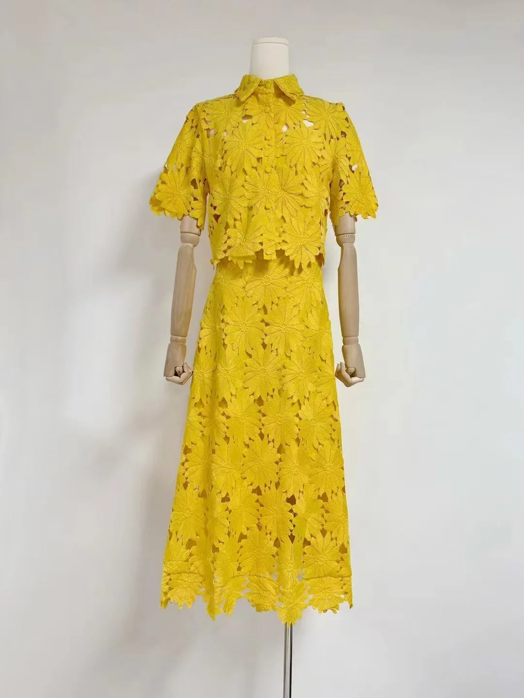 Oasis Lace 2 Piece Set