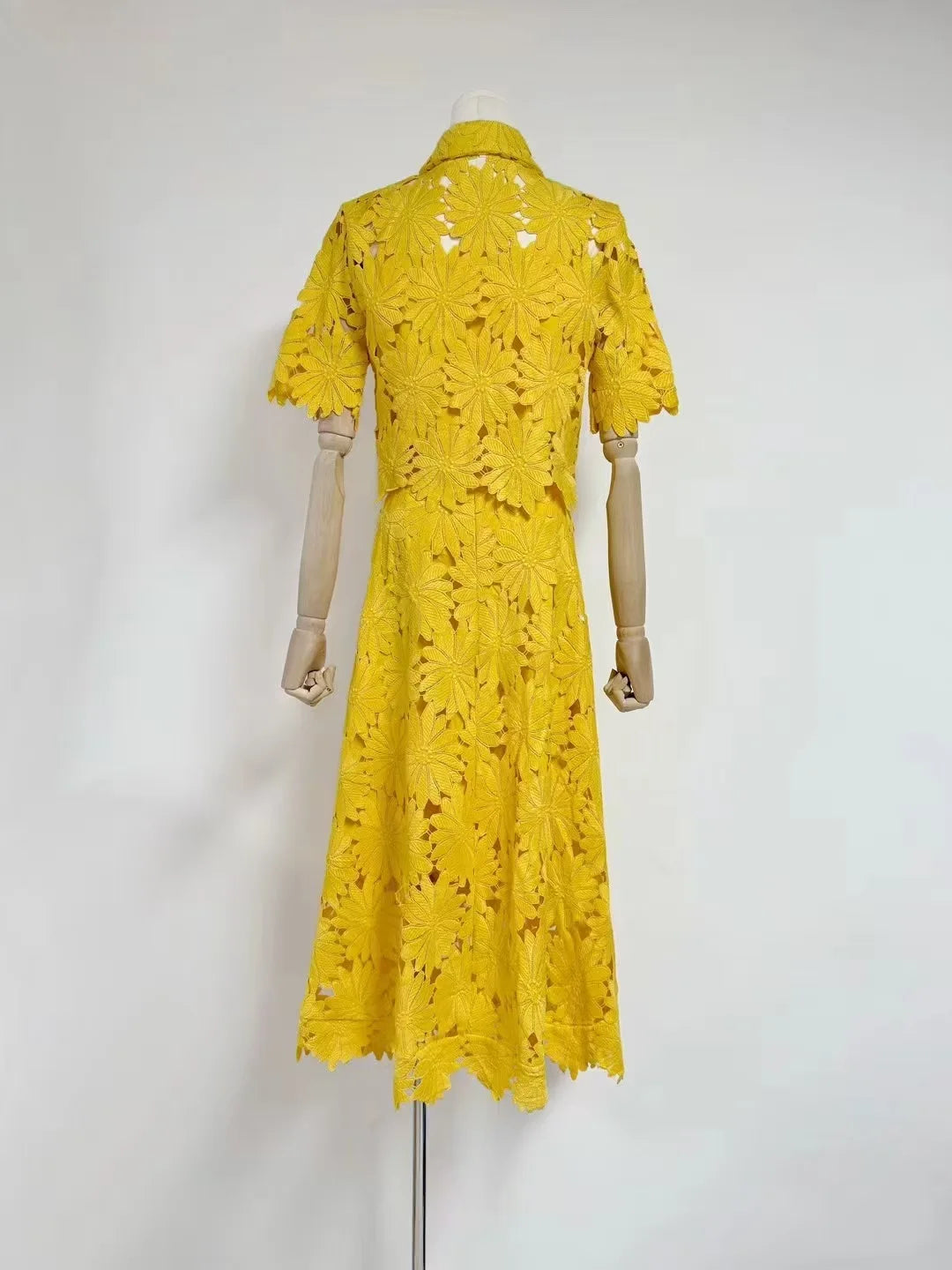 Oasis Lace 2 Piece Set