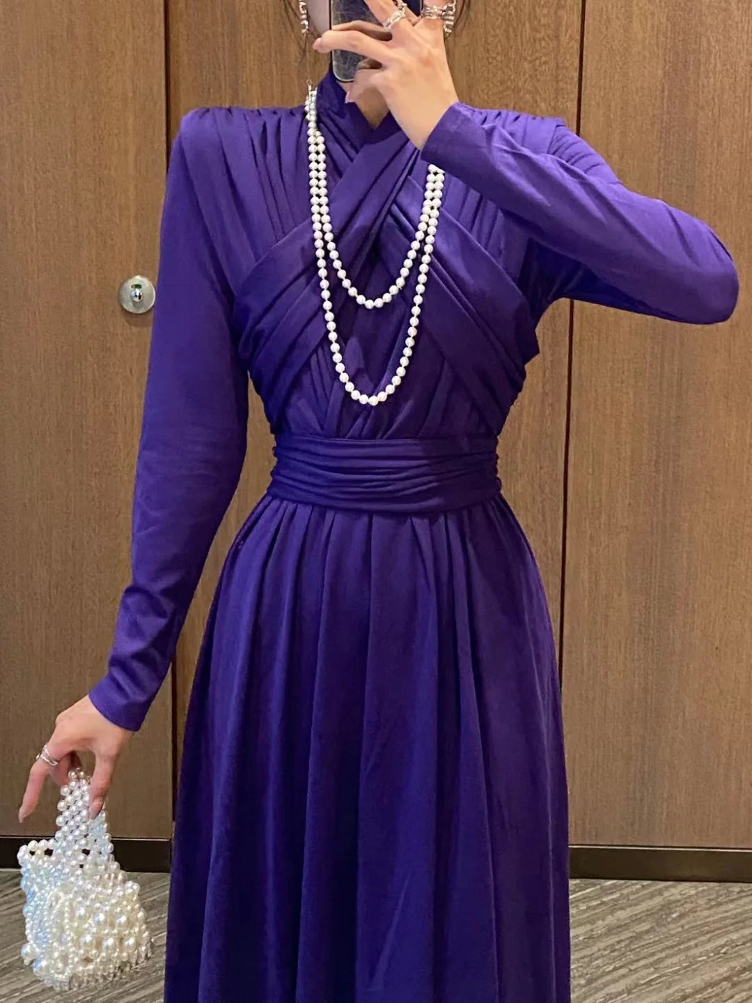 Shiloh Solid Pleated Cross BanquetMaxi Dress 2023