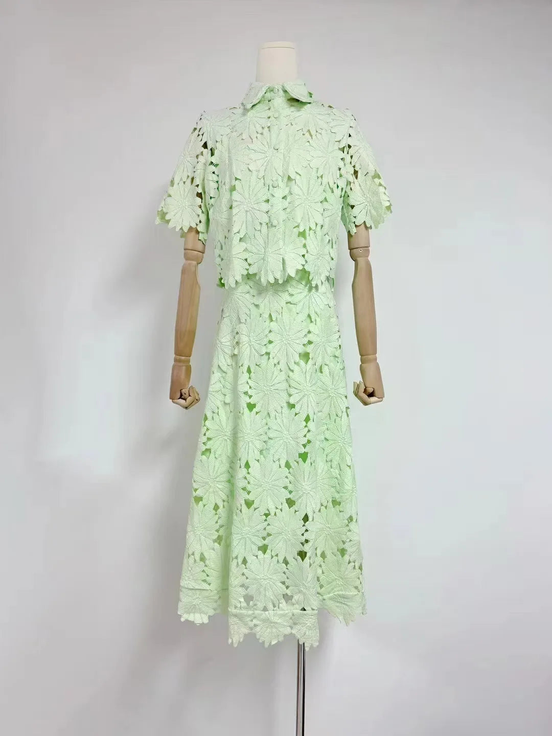 Oasis Lace 2 Piece Set