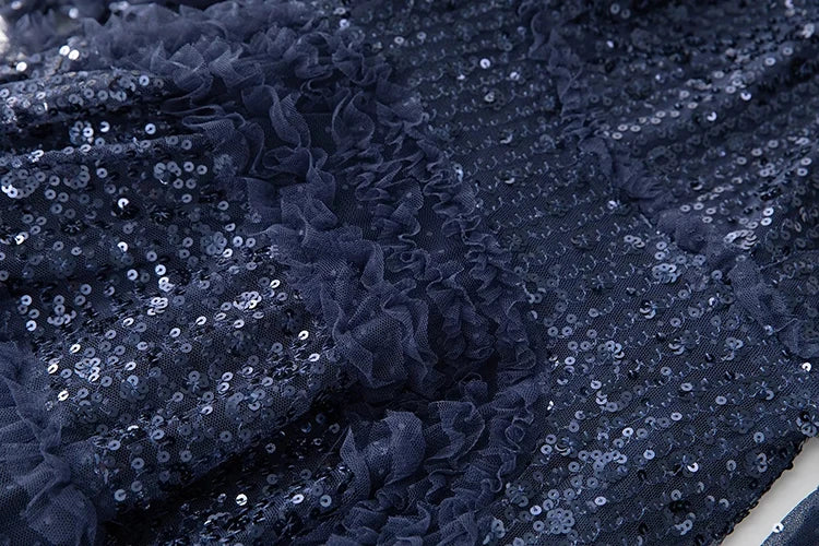 فستان ماكسي شبكي من Tehila للنساء برقبة دائرية وأكمام واسعة مزين بالترتر وكشكشة عتيقة للحفلات
