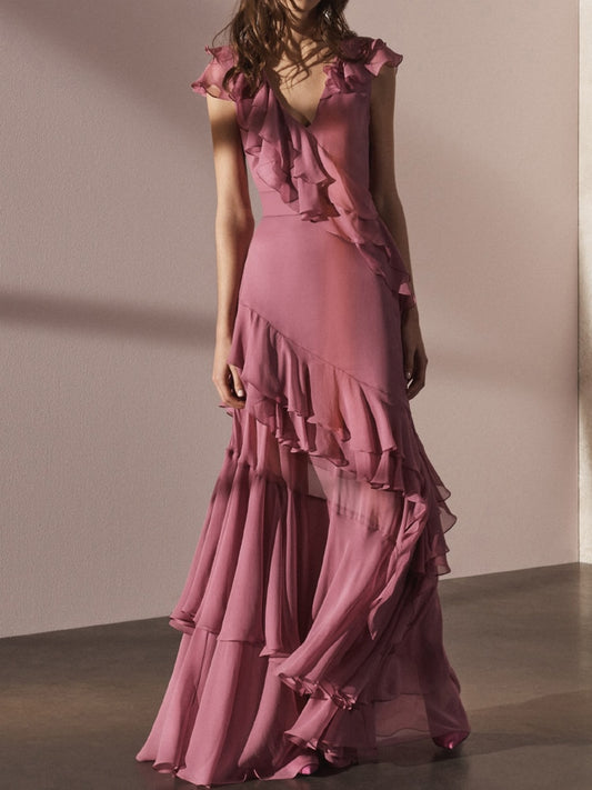 Cora Neues, einfarbiges, schmales Abendkleid mit Rüschennähten und V-Ausschnitt
