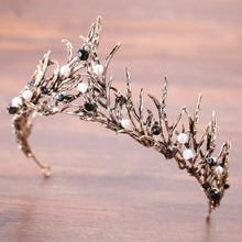 Load image into Gallery viewer, Pearl Rhinestone Crystal Crown Headdress